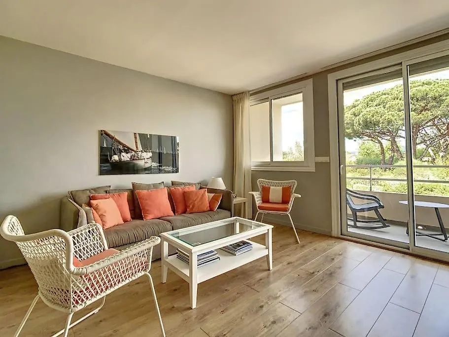 Latitude 43-Apartment-Saint-Tropez-Tennis