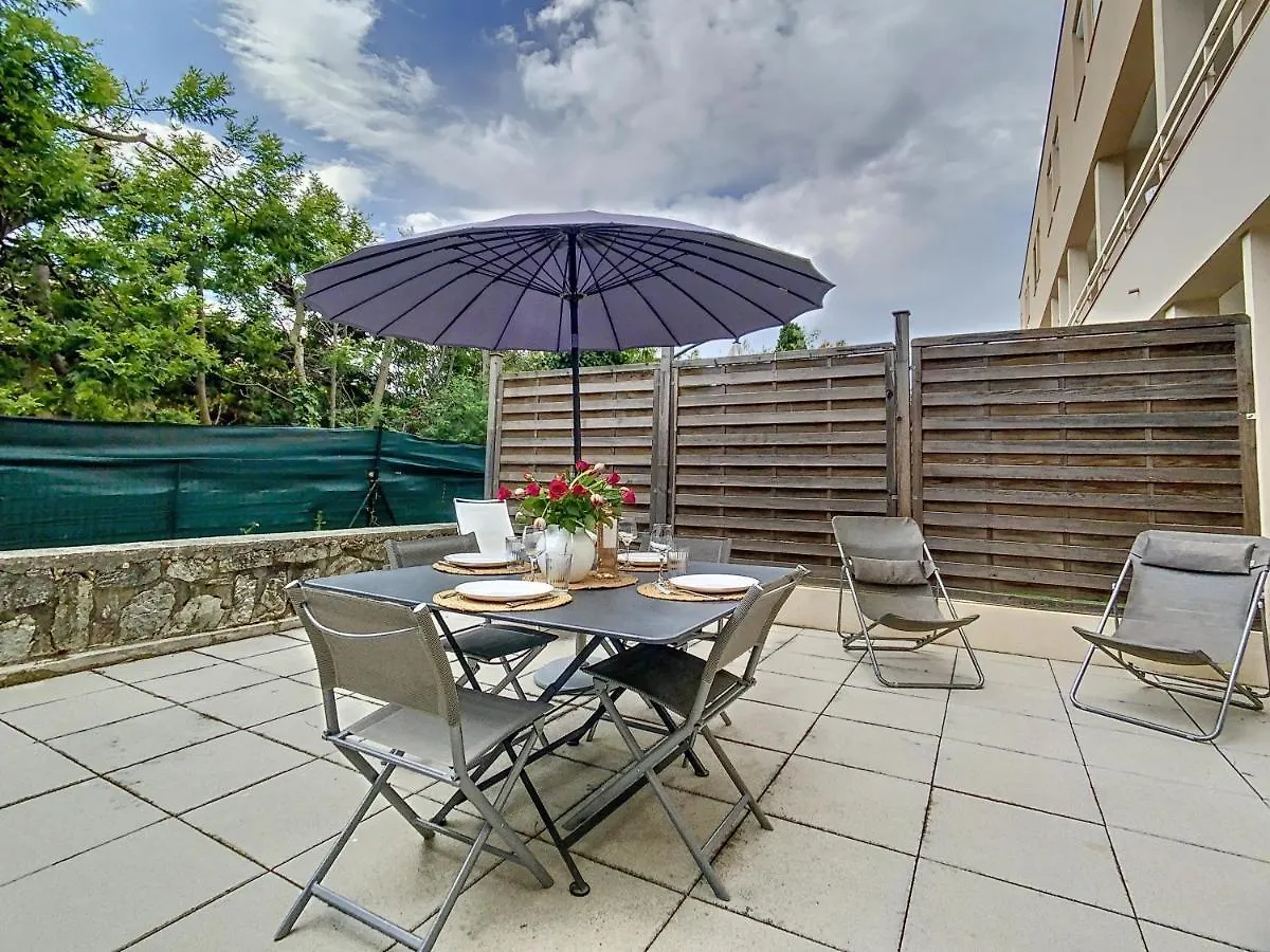 Latitude 43-Apartment-Saint-Tropez-Tennis Fransa